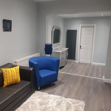 Saphire Glasgow Apartments Giffnock Eksteriør billede