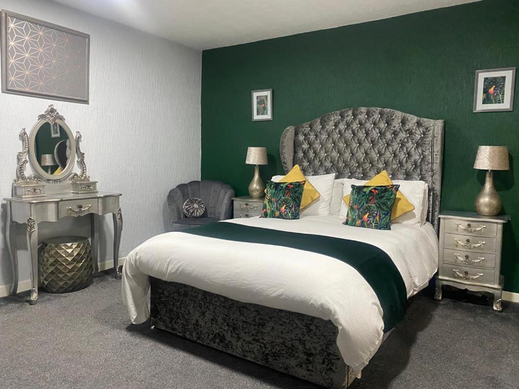 Saphire Glasgow Apartments Giffnock Eksteriør billede