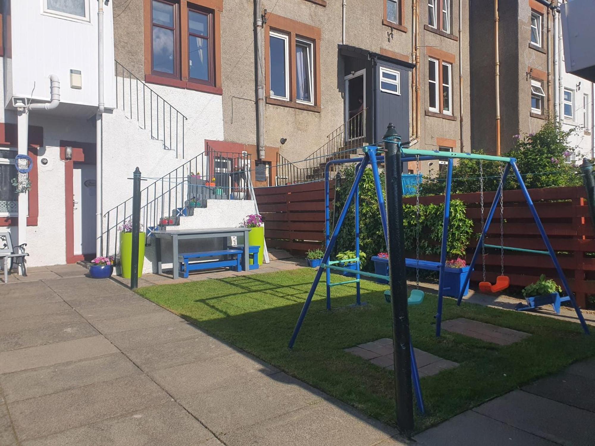 Saphire Glasgow Apartments Giffnock Eksteriør billede