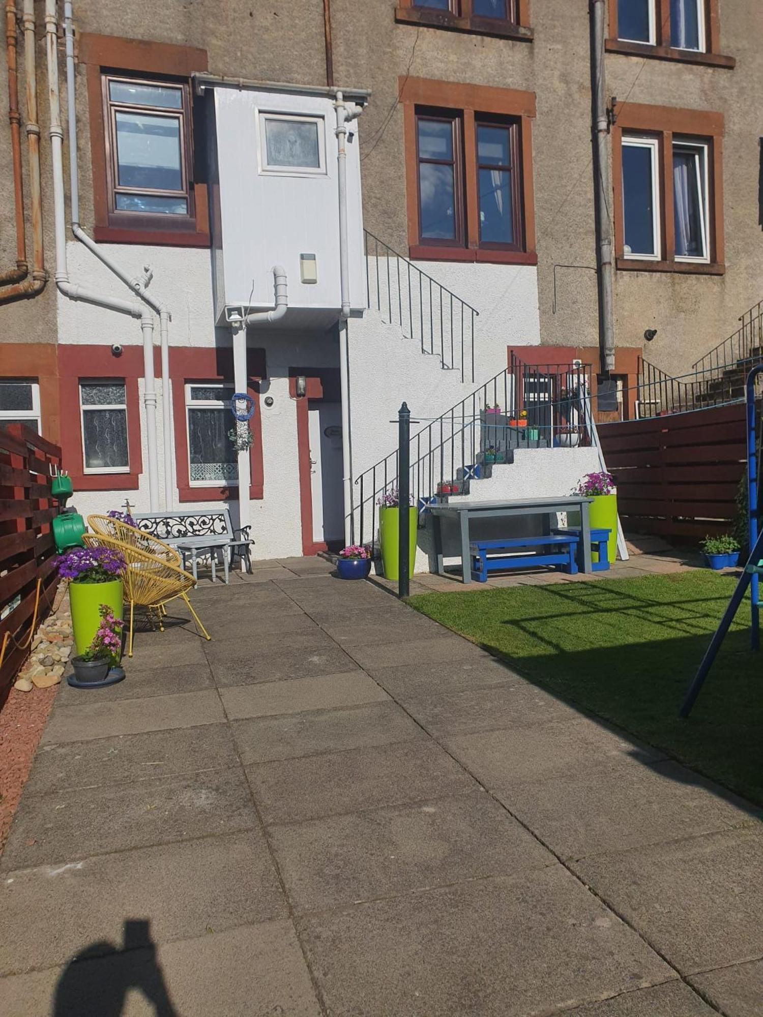 Saphire Glasgow Apartments Giffnock Eksteriør billede