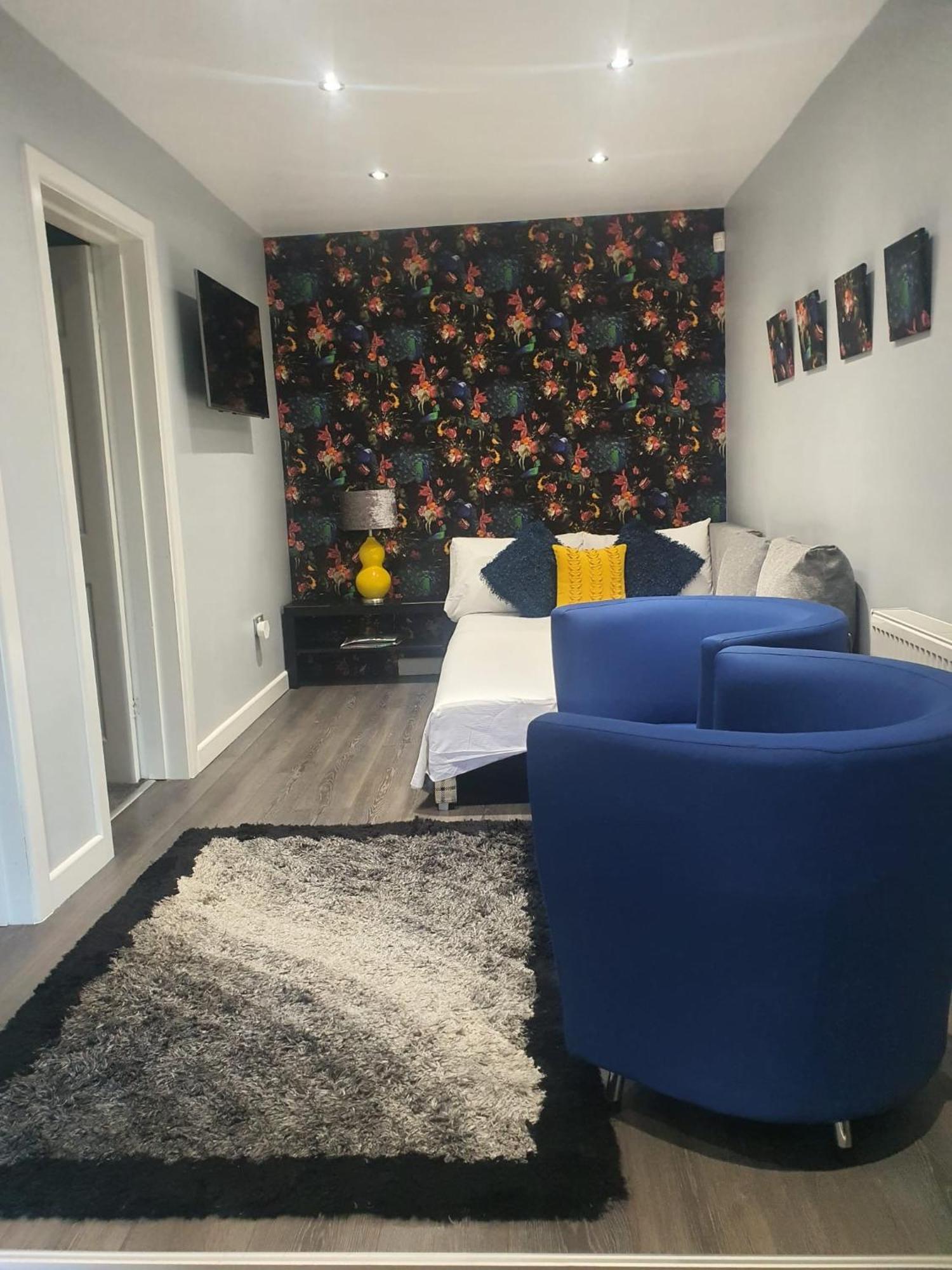 Saphire Glasgow Apartments Giffnock Eksteriør billede